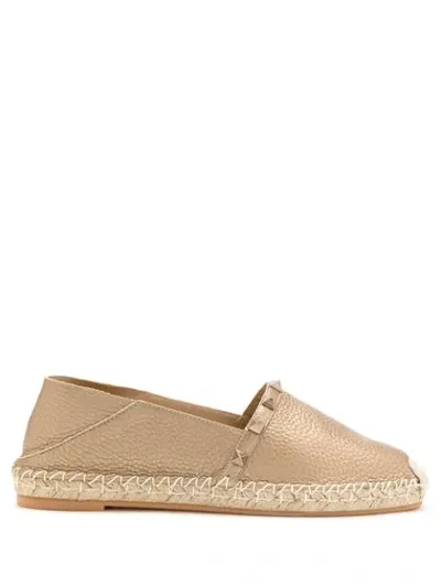 Valentino Garavani Rockstud Flat Espadrilles In Gold