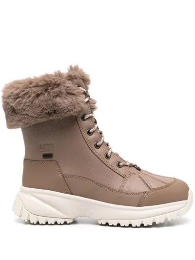 Ugg Adirondack Iii Boots In Brown