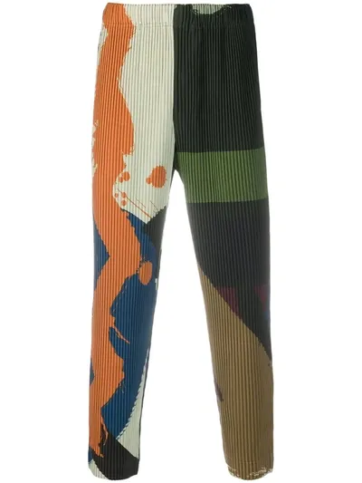 Issey Miyake Colour Block-print Pleated Trousers In Green