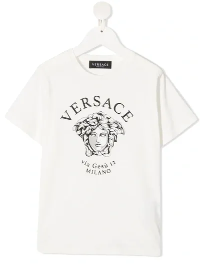 Young Versace Teen Medusa Motif Cotton T-shirt In Bianco