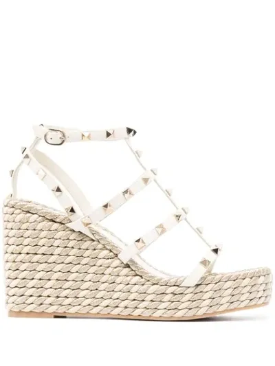 Valentino Garavani Rockstud 95mm Wedge Sandals In Neutrals