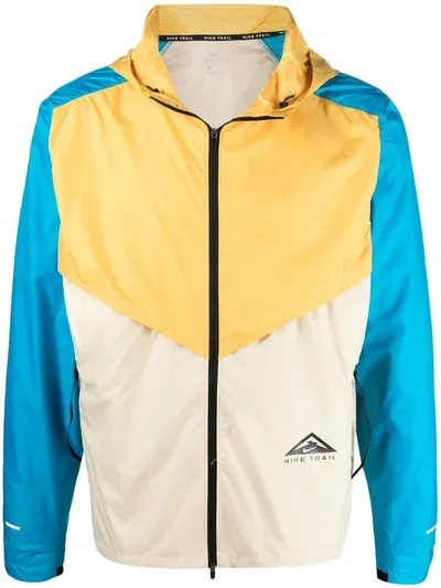 Nike Windrunner Men's Trail Running Jacket In Solar Flare/beach