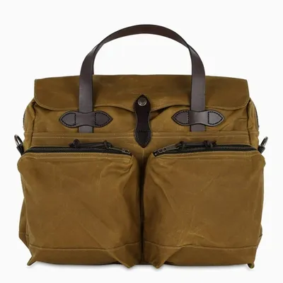 Filson Dark Tan Soft Briefcase In 浅褐色的