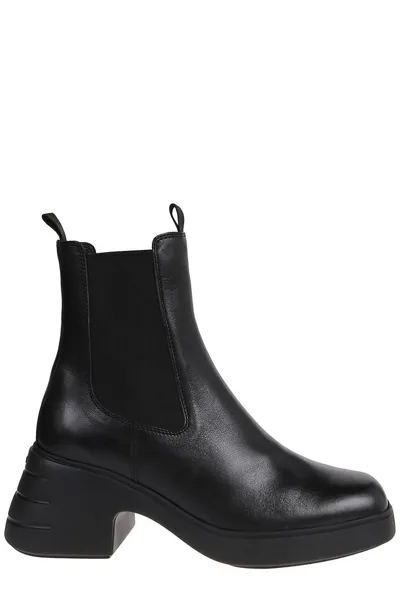 Hogan H618 Chelsea Ankle Boots In Black