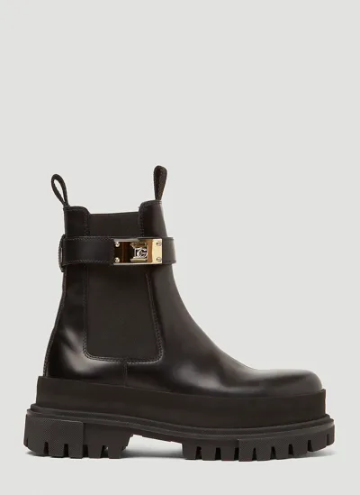 Dolce & Gabbana Logo Plaque Chelsea Boots In Black