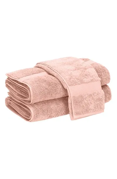 Matouk Lotus Bath Towel In Blush