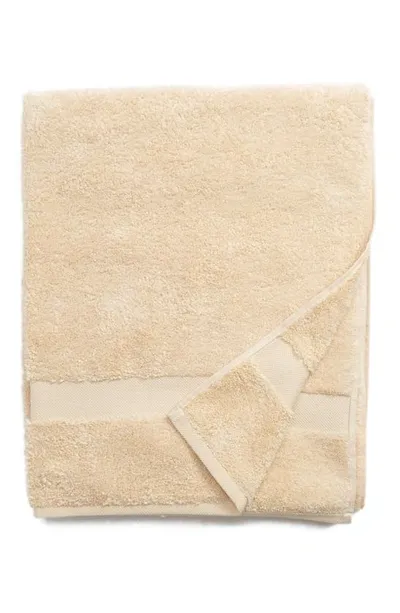 Matouk Lotus Bath Towel In Champagne Cream