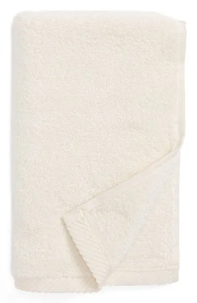 Matouk Milagro Fingertip Towel In Ivory