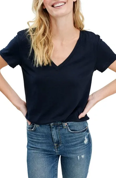 Splendid Kate V-neck T-shirt In Navy