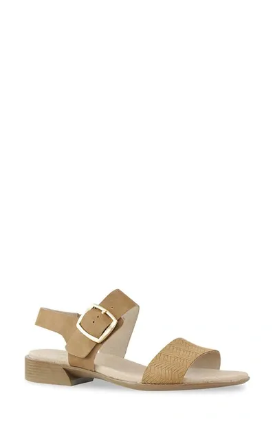 Munro Cleo Sandal In Medium Tan