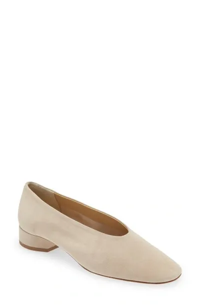 Aeyde Delia Ballerinas -  - Cream - Leather In Beige