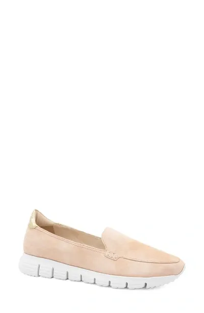 Amalfi By Rangoni Jake Flat In Nude Cashmere/platino