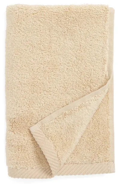 Matouk Milagro Fingertip Towel In Linen