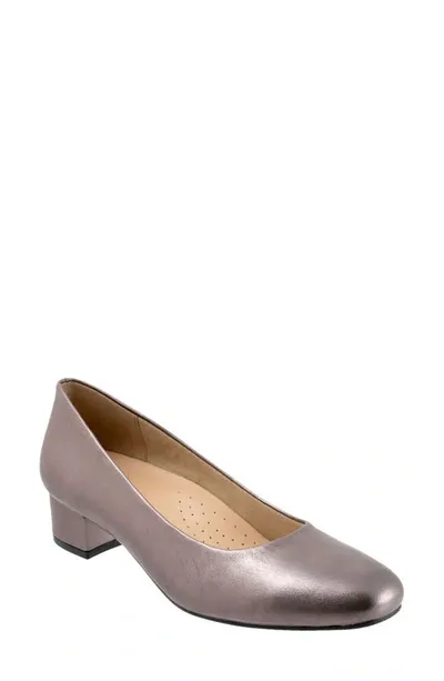 Trotters Dream Pump In Pewter Metallic