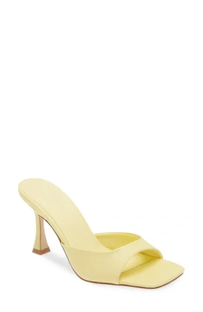 Billini Quade Sandal In Butter