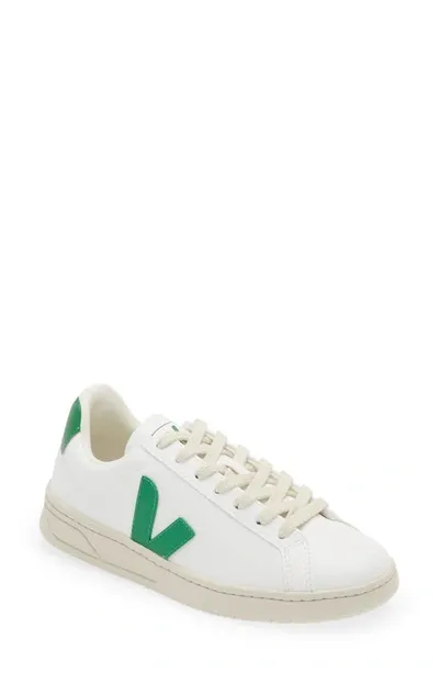 Veja Urca Low-top Sneakers In White