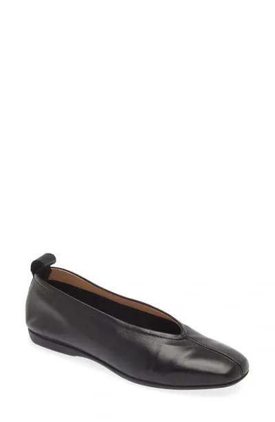 Wonders Ballet Flat In Sauvage Black