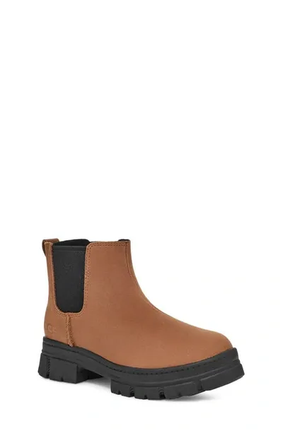 Ugg (r) Kids' Ashton Waterproof Chelsea Boot In Chestnut