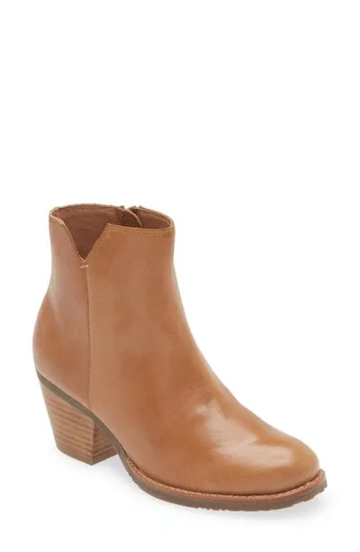 Chocolat Blu Darren Zip Bootie In Camel Leather