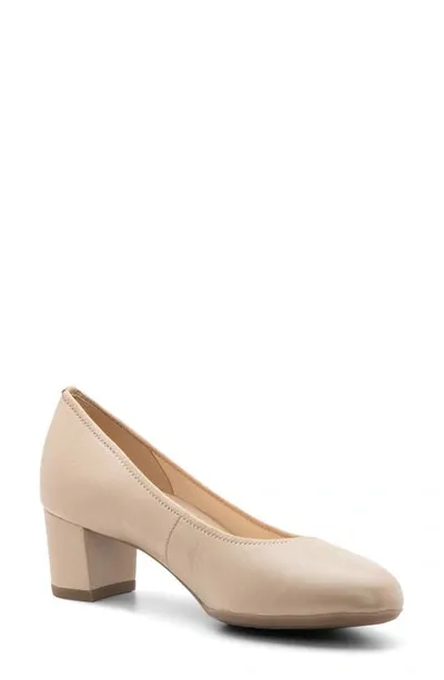 Ara Kendall Pump In Sand