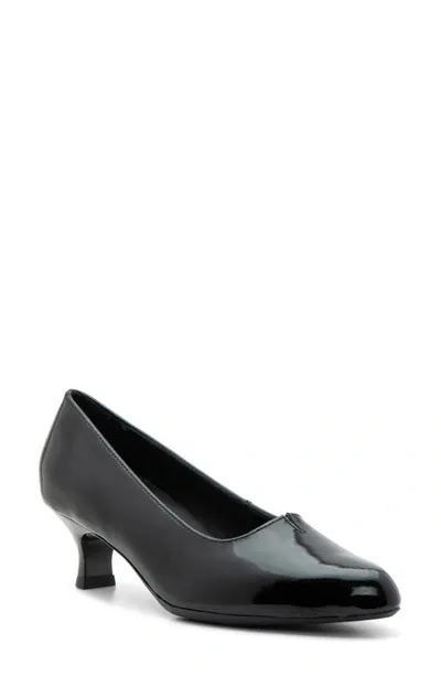 Ara Kit Pump In Patent Black