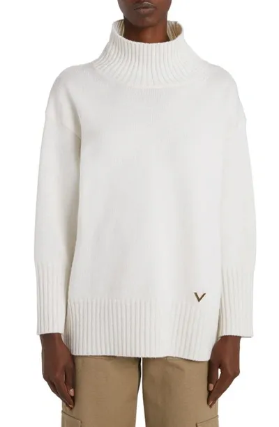 Valentino Logo Detail Virgin Wool Turtleneck Sweater In Avorio