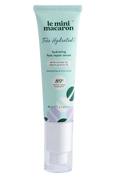 Le Mini Macaron Très Hydrated! Hydrating Foot Repair Serum In Green