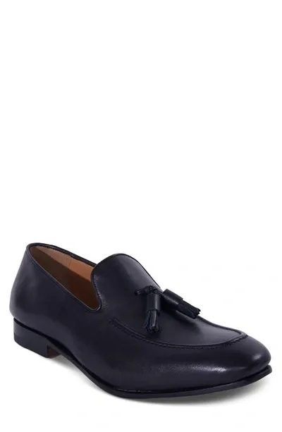 Paul Stuart Charleston Tassel Loafer In Black