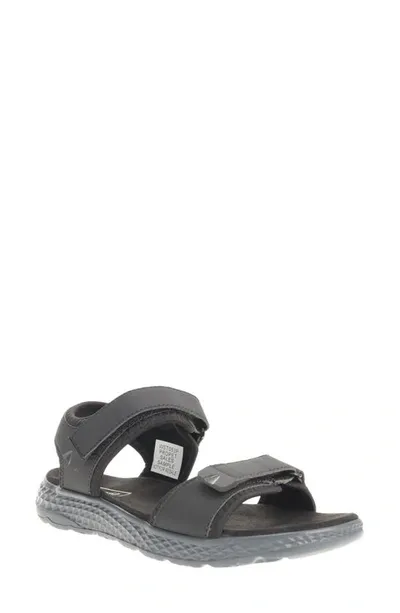 Propét Travelactiv Aspire Sandal In Black