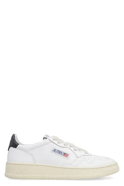 Autry Medalist Low-top Sneakers In White