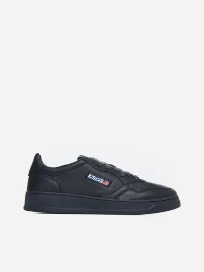 Autry Medalist Leather Sneakers In Black