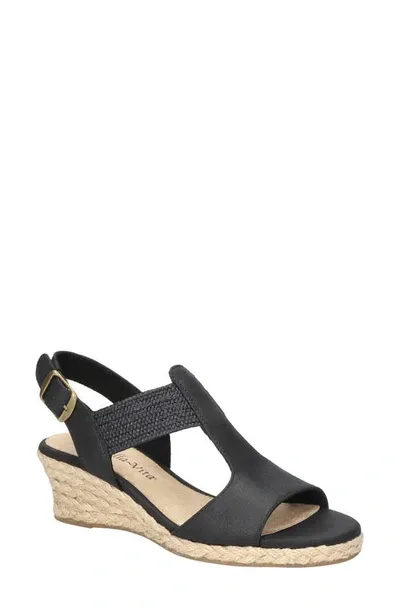 Bella Vita Zayla Wedge Sandal In Black