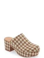 Chocolat Blu Gertie Platform Clog In Brown-cream Tweed