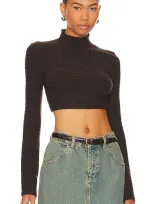 Nbd Dylan Wide Rib Cropped Sweater In Dark Brown