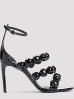 Alaïa La Bombe 90 Patent Leather Sandals In Noir