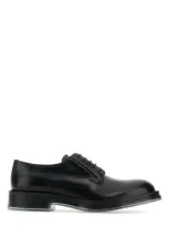 Alexander Mcqueen Scarpe Stringate In Blacktransparent