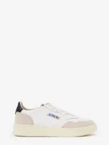 Autry 01 Low Sneakers In White Leather