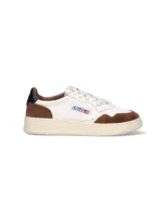 Autry Low Sneakers Medalist In Cigar/black