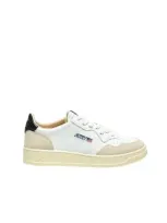 Autry Medalist Low Sneakers In Bianco