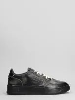 Autry Sup Vint Low Sneakers In Black