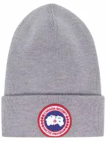 Canada Goose Logo Patch Ribbed Knit Beanie In Grey