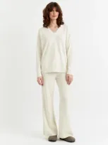 Chinti & Parker Pure Cashmere Relaxed V-neck Sweater In Cream