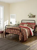 Morris & Co. Strawberry Thief Super King Duvet Cover In Red