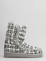 Mou Eskimo 24 Low Heels Ankle Boots In White