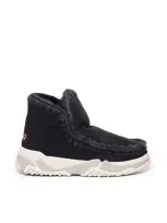 Mou Eskimo Trainer In Black