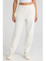 Zella Ultracozy Joggers In Ivory Egret